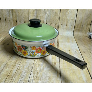 Vtg Floral Enamel Pot & Green Lid 8" Funky Flower White Inside (lrs)